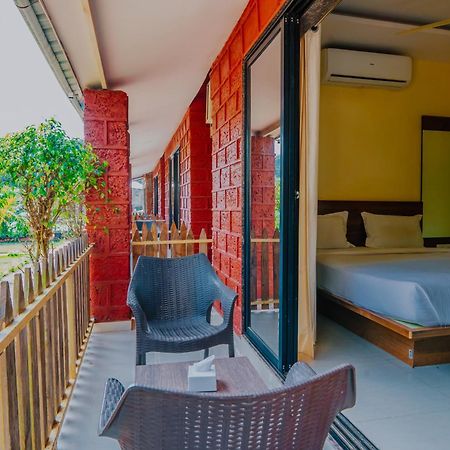 Hotel Oakwood 马哈巴莱斯赫瓦尔 外观 照片
