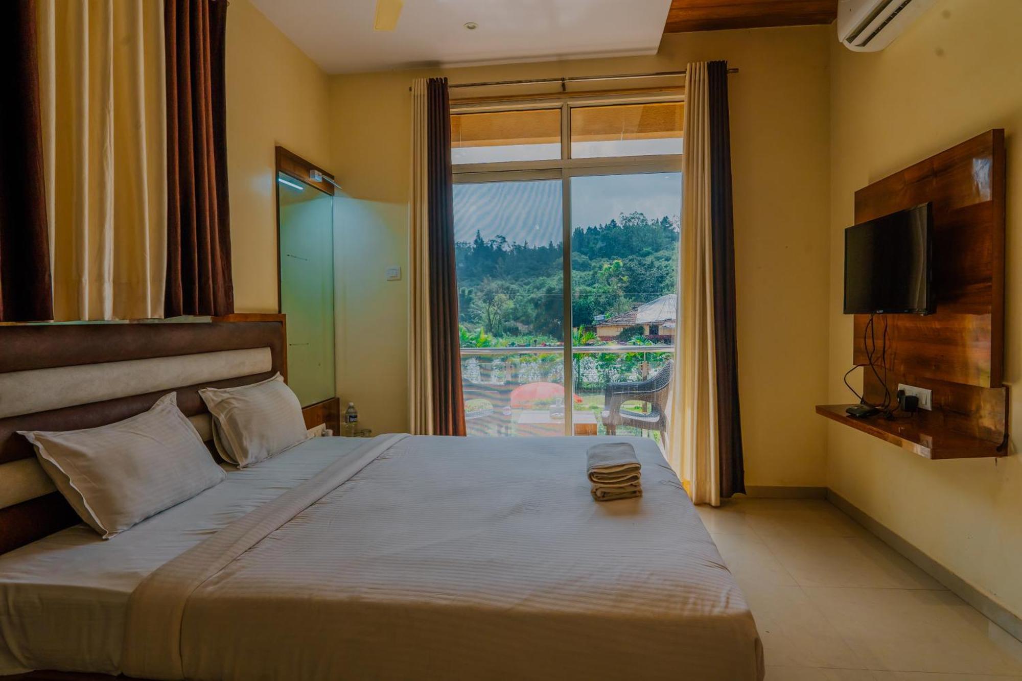 Hotel Oakwood 马哈巴莱斯赫瓦尔 外观 照片